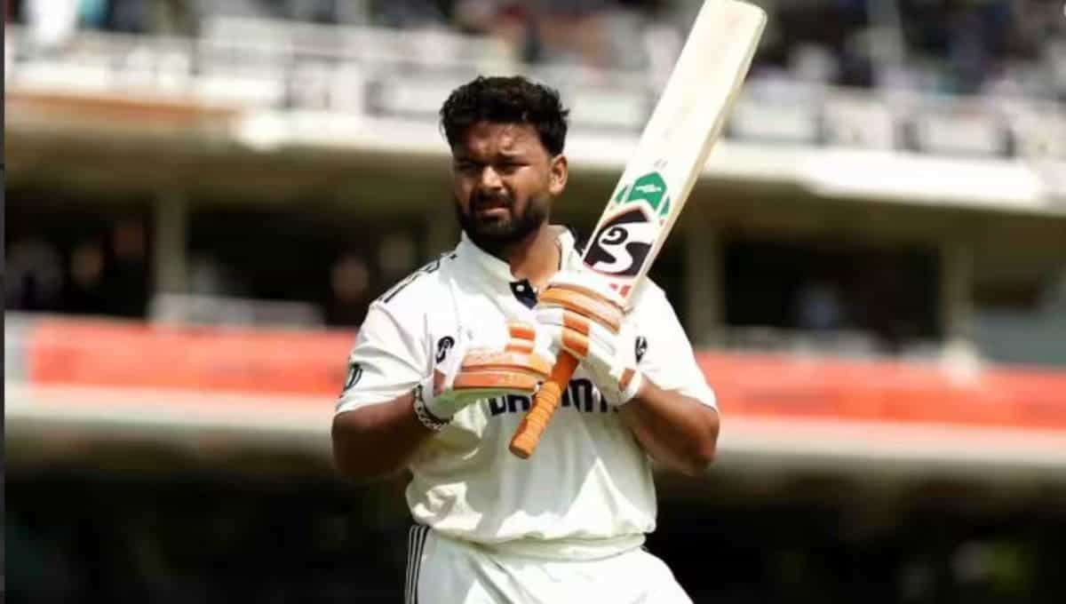 Rishabh Pant Out